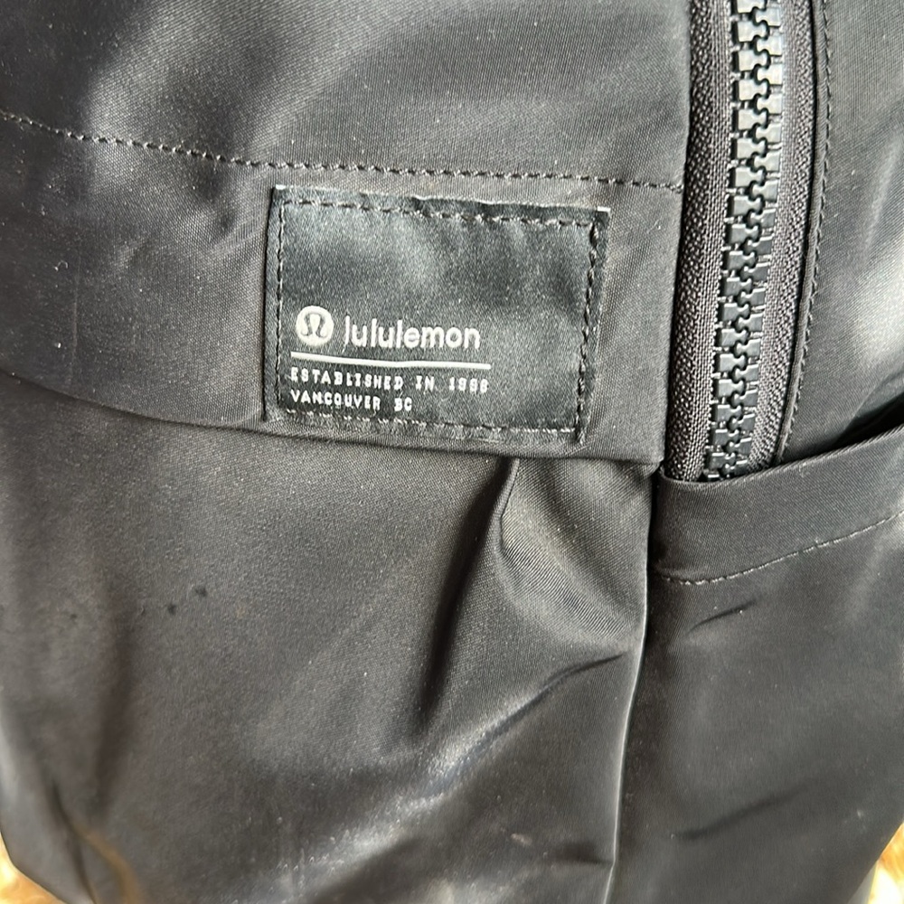 Lululemon backpack - Picture 2 of 14